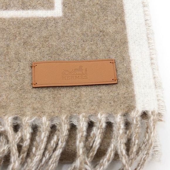 Hermes Cashmere Scarf Lettres Au Carré Beige W315 X H1775cm (6988in) H259152s02 - Picture 3 of 6